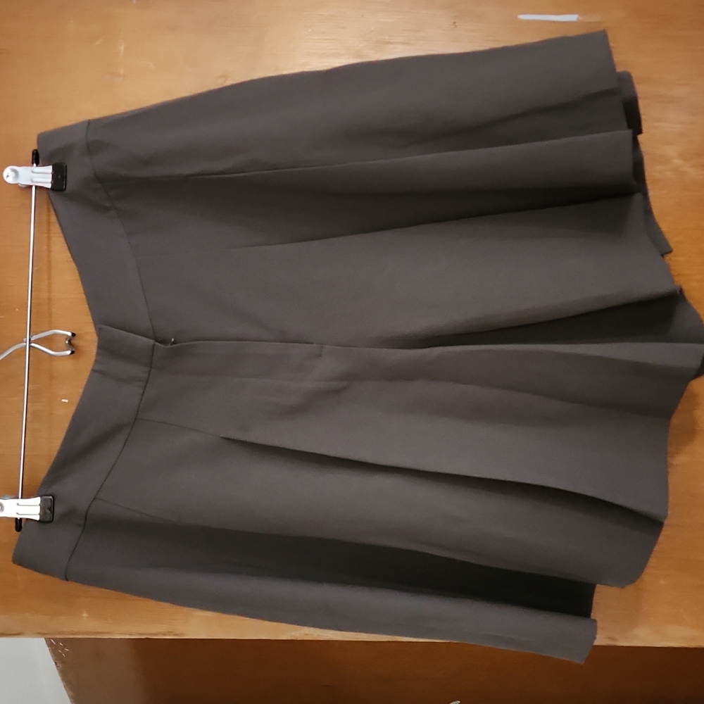 Pleated shorts